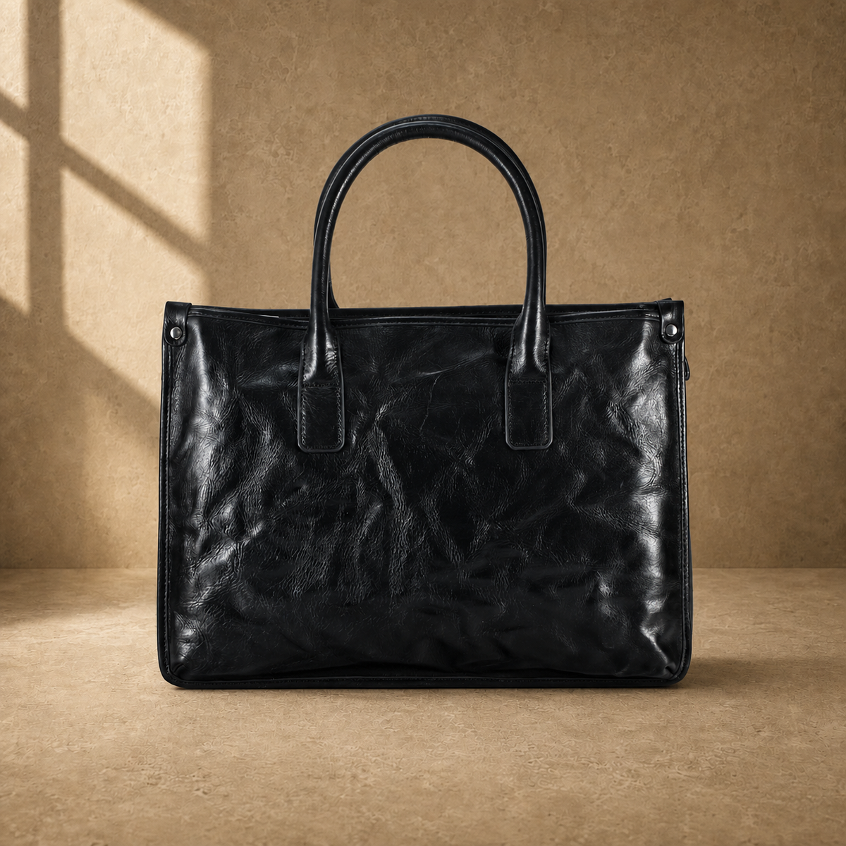 Black vegetable-tanned leather work briefcase front view